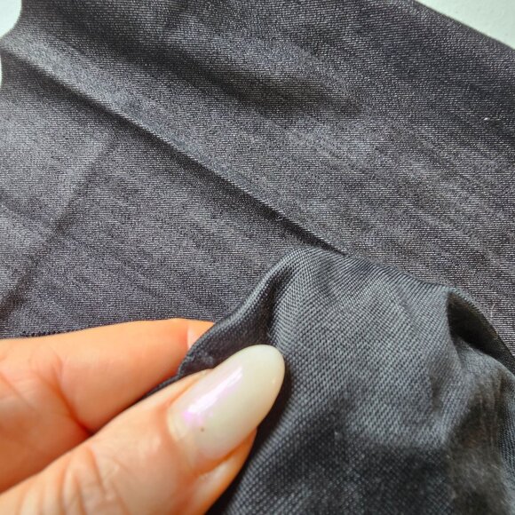 St. John Sport Women's Cropped Denim Side Zip Jean's Pants Black Denim size 12 - Picture 14 of 14